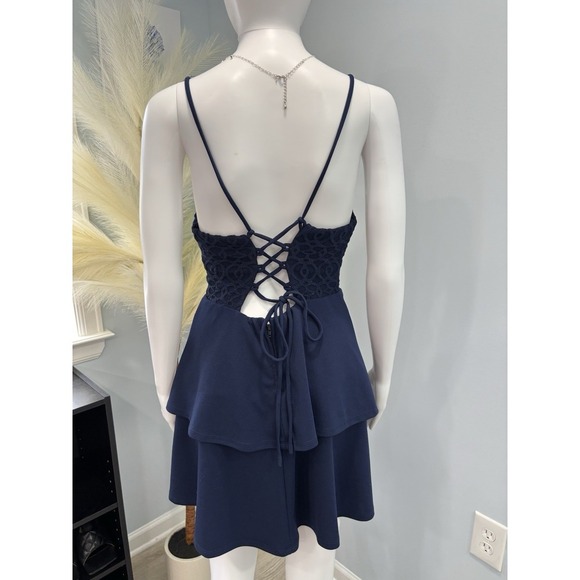 City Studio Elegant Navy Blue Lace Tiered Dress Size 9 Homecoming - Picture 5 of 7